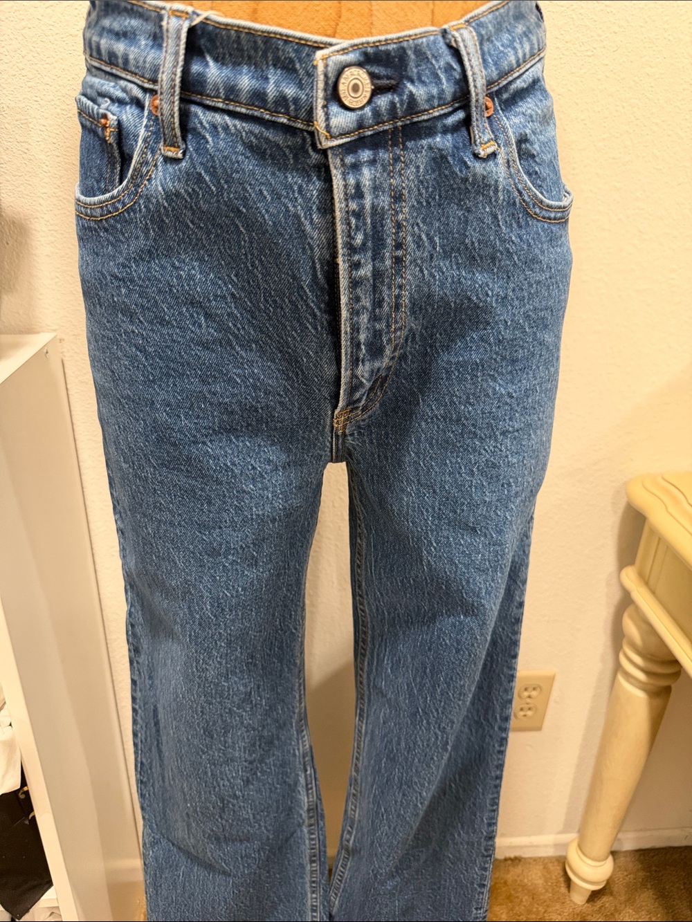 Abercrombie & Fitch High Rise 90s Relaxed Jean